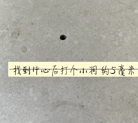 兴义瓷砖空鼓维修公司专业解答在瓷砖铺贴过程中，如果砂料搅拌不均匀，将会带来以下问题